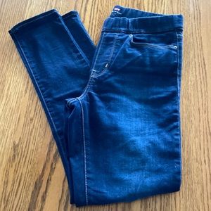 EUC Levi’s jeans. Size 6